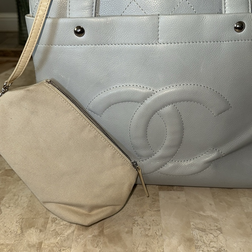 Chanel Ultimate Executive Tote - Picture 8 of 11